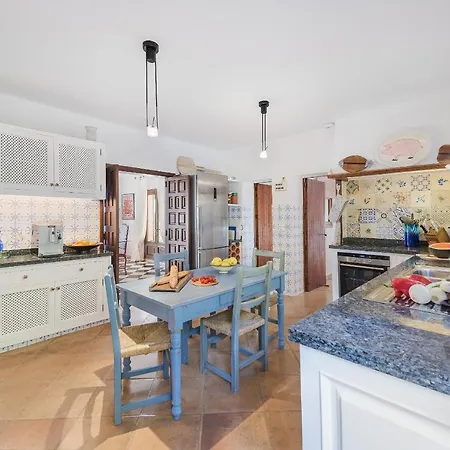 Punxa Dalt - Traditional With Heatable Pool Villa *