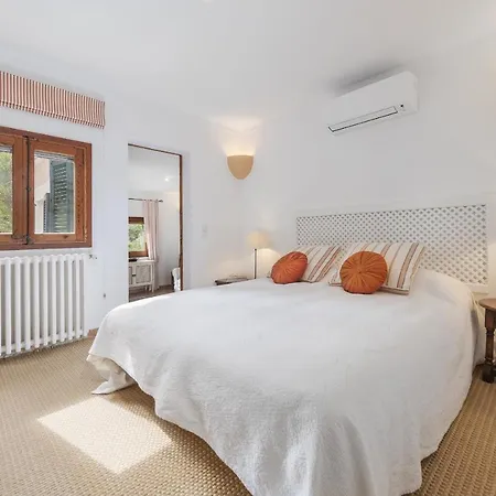 Punxa Dalt - Traditional With Heatable Pool Villa *